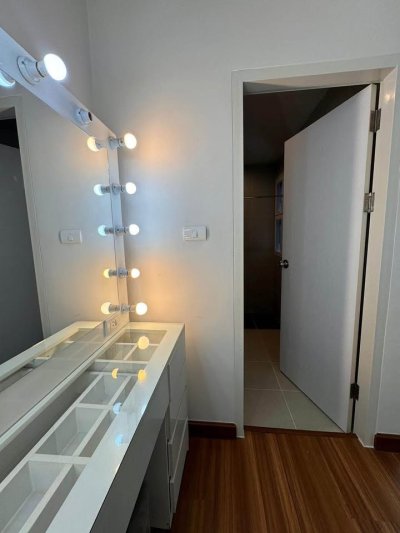 8R0868 ให้เช่าบ้านแฝดสองชั้น 2 ห้องนอน 3 ห้องน้ำ ราคา 50,000/เดือน โซนฉลอง