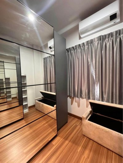 8R0868 ให้เช่าบ้านแฝดสองชั้น 2 ห้องนอน 3 ห้องน้ำ ราคา 50,000/เดือน โซนฉลอง