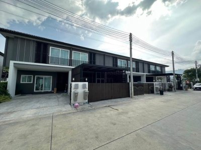 8R0868 ให้เช่าบ้านแฝดสองชั้น 2 ห้องนอน 3 ห้องน้ำ ราคา 50,000/เดือน โซนฉลอง