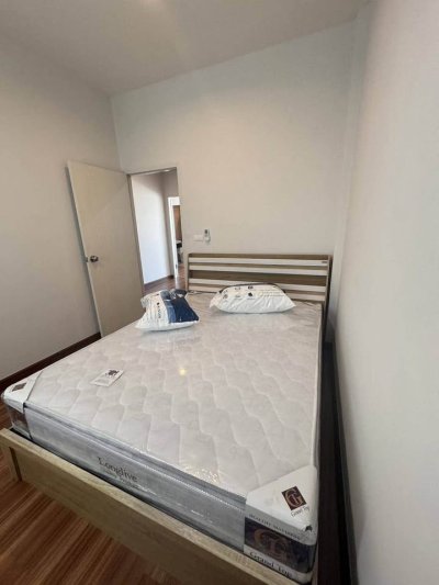 8R0868 ให้เช่าบ้านแฝดสองชั้น 2 ห้องนอน 3 ห้องน้ำ ราคา 50,000/เดือน โซนฉลอง