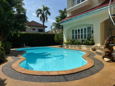 8R0873 ให้เช่า pool villa 5 ห้องนอน 6 ห้องน้ำ ราคา 120,000/เดือน โซนราไวย์