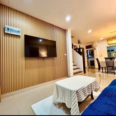 8R0882 ให้เช่าบ้านแฝดสองชั้น 3 ห้องนอน 2 ห้องน้ำ ราคา 35,000/เดือน โซนฉลอง