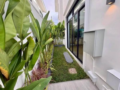 8R0893 ให้เช่า pool villa 2 ห้องนอน 2 ห้องน้ำ ราคา 69,000/เดือน โซนฉลอง