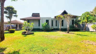 8R0902 Pool villa for rent 3 bedroom 3 bathroom 95,000/month at chalong