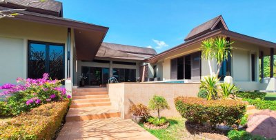 8R0902 Pool villa for rent 3 bedroom 3 bathroom 95,000/month at chalong