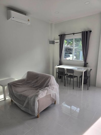 8R0905 ให้เช่าบ้านเดี่ยวชั้นเดียว 2 ห้องนอน 2 ห้องน้ำ ราคา 25,000/เดือน โซนฉลอง