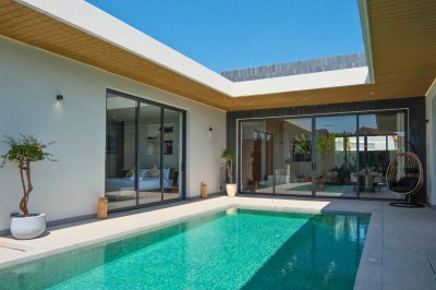8R0915 Pool villa for rent 3 bedroom 4 bathroom 160,000/month at chalong