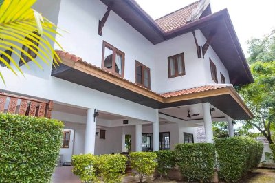 8R0918 This house for rent 3 bedroom 3 bathroom 50,000/month at chalong