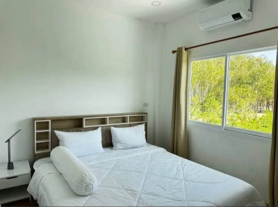8R0925 ให้เช่าบ้านแฝดสองชั้น 3 ห้องนอน 2 ห้องน้ำ ราคา 35,000/เดือน โซนฉลอง