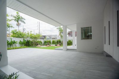8R0927 ให้เช่า pool villa 3 ห้องนอน 3 ห้องน้ำ ราคา 95,000/เดือน โซนฉลอง