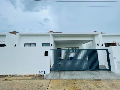 8R0931 ให้เช่า pool villa 3 ห้องนอน 4 ห้องน้ำ ราคา 95,000/เดือน โซนฉลอง