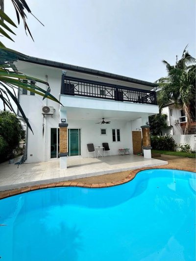 8R0935 Pool villa for rent 4 bedroom 3 bathroom 80,000/month at chalong