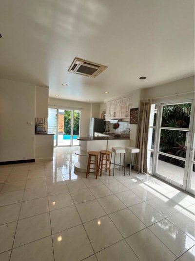 8R0935 Pool villa for rent 4 bedroom 3 bathroom 80,000/month at chalong