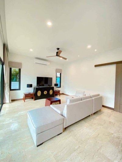 8R0937 ให้เช่า pool villa 2 ห้องนอน 2 ห้องน้ำ ราคา 85,000/เดือน โซนฉลอง