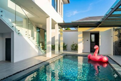 8R0938 Pool villa for rent 4 bedroom 4 bathroom 120,000/month at chalong