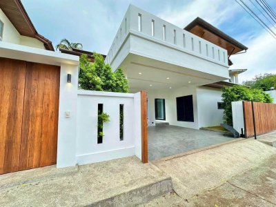 8R0945 ให้เช่า pool villa 3 ห้องนอน 4 ห้องน้ำ ราคา 140,000/เดือน โซนฉลอง