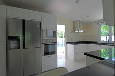 8S0052 Pool villa  for sale 16,000,000 baht 4 bedroom 3 bathroom at chalong have fully furnished