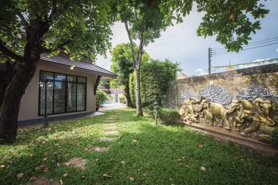 8S0098 Pool villa  for sale 14,500,000 These pool villa will offer over for land 70 sqw 3 bedroom 3 bathroomThis is contemporary villa located in Chalong .