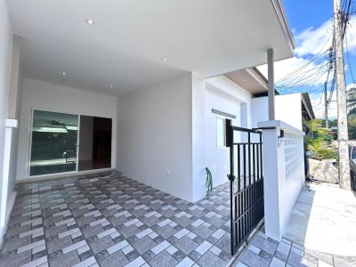 8S0121 ขายบ้านชั้นเดียว ราคา 2,890,000 บาท 2ห้องนอน 2ห้องน้ำ โซนฉลอง