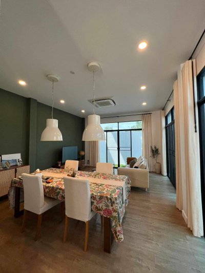 8S0127 This house for sale 7,200,000 bath 3bedrooms 3bathrooms at chalong