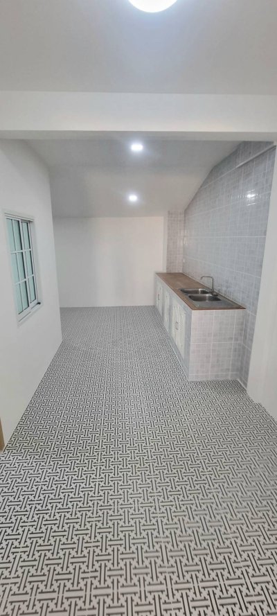 8S0132 ขายบ้านแฝดสองชั้น ราคา 3,290,000 บาท 3ห้องนอน 2ห้องน้ำ โซนฉลอง