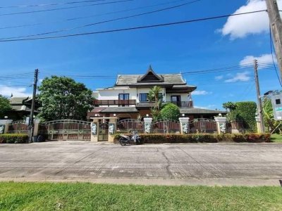 8S0145 Pool villa for sale 24,000,000 baht 6 bedroom 5 bathroom located at chalong