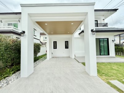 8S0160 This house for sale 9,500,000 baht 4 bedroom 3 bathroom located at chalong