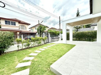 8S0160 This house for sale 9,500,000 baht 4 bedroom 3 bathroom located at chalong