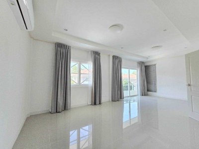 8S0164 This house for sale 6,490,000 baht 4 bedroom 3 bathroom located at chalong