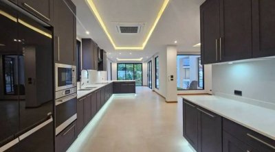 8S0185 Pool villa for sale 33,200,000 baht 4 bedroom 5 bathroom located at chalong 8S0185 Pool villa for sale 33,200,000 baht 4 bedroom 5 bathroom located at chalong