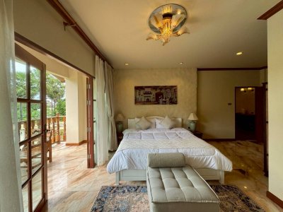 8S0191 Pool villa for sale 39,000,000 baht 5 bedroom 6 bathroom at chalong 8S0191 Pool villa for sale 39,000,000 baht 5 bedroom 6 bathroom at chalong