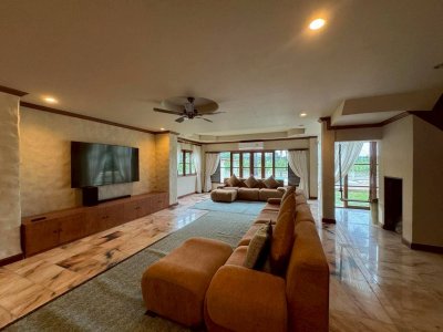 8S0191 Pool villa for sale 39,000,000 baht 5 bedroom 6 bathroom at chalong