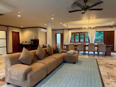 8S0191 Pool villa for sale 39,000,000 baht 5 bedroom 6 bathroom at chalong 8S0191 Pool villa for sale 39,000,000 baht 5 bedroom 6 bathroom at chalong
