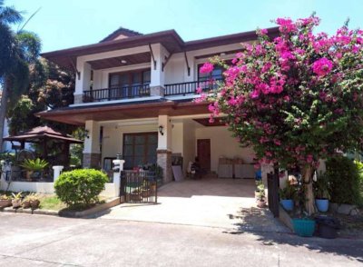 8S0197 ขายบ้านเดี่ยวสองชั้น ราคา 11,800,000 บาท 4 ห้องนอน 3 ห้องน้ำ โซนฉลอง