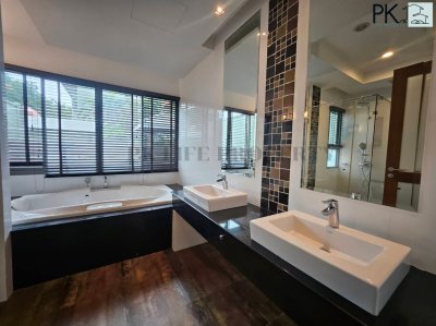 8S0198 Pool villa for sale 28,000,000 baht 3 bedroom 4 bathroom located at chalong