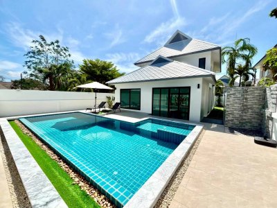 8S0199 Pool villa for sale 15,900,000 baht 3 bedroom 3 bathroom located at chalong