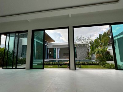 8S0218 Pool villa for sale 16,900,000 baht 3 bedroom 4 bathroom at chalong