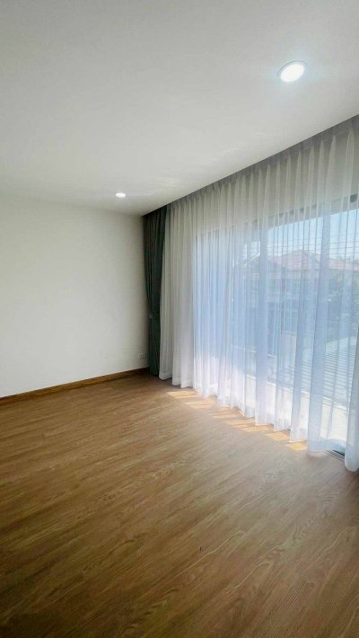 8S0219 ขายพูลวิลล่า ราคา 15,900,000 บาท 4 ห้องนอน 5 ห้องน้ำ โซนฉลอง