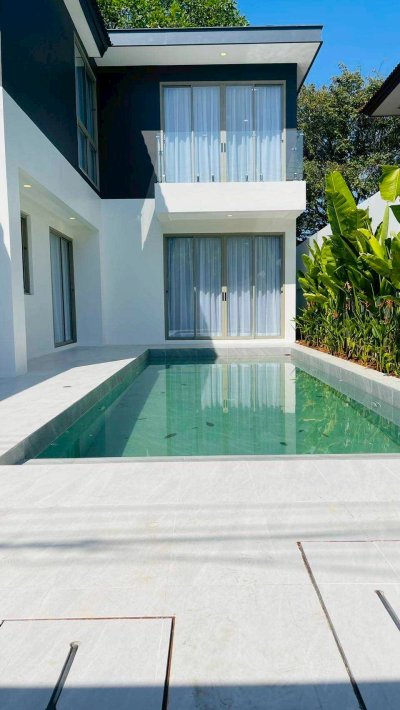 8S0219 ขายพูลวิลล่า ราคา 15,900,000 บาท 4 ห้องนอน 5 ห้องน้ำ โซนฉลอง