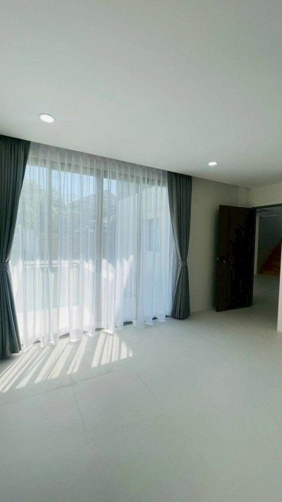 8S0219 ขายพูลวิลล่า ราคา 15,900,000 บาท 4 ห้องนอน 5 ห้องน้ำ โซนฉลอง