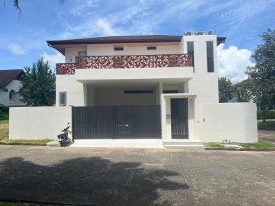 8S0223 ขายบ้านเดี่ยวสองชั้น ราคา 21,000,000 บาท 4 ห้องนอน 3 ห้องน้ำ โซนฉลอง