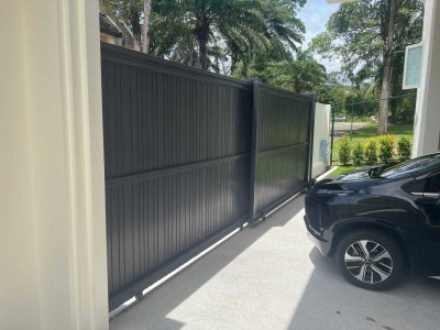 8S0223 ขายบ้านเดี่ยวสองชั้น ราคา 21,000,000 บาท 4 ห้องนอน 3 ห้องน้ำ โซนฉลอง