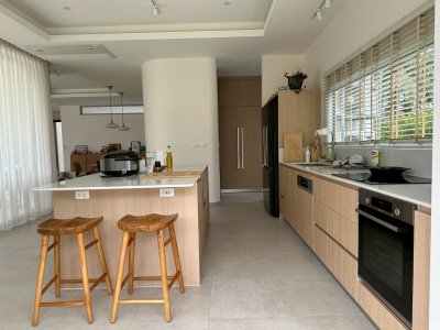 8S0223 ขายบ้านเดี่ยวสองชั้น ราคา 21,000,000 บาท 4 ห้องนอน 3 ห้องน้ำ โซนฉลอง