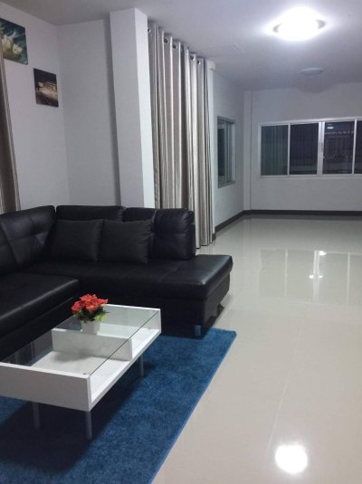 9R0010 This house for rent 3 bedroom 3 bathroom 30,000/month at wichit