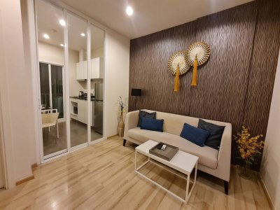 9R0093 The Base Downtown Condominium 1bedroom 1bathroom 18,000/month at Wichit