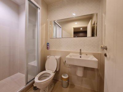 9R0093 The Base Downtown Condominium 1bedroom 1bathroom 18,000/month at Wichit