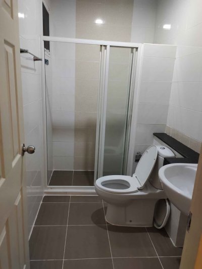 9R0280 This house for rent 3 bedroom 2 bathroom 40,000/month at wichit