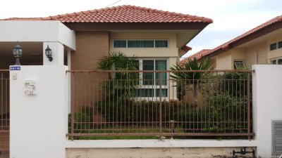 9R0293 ให้เช่าบ้านแฝดสองชั้น 3 ห้องนอน 2 ห้องน้ำ ราคา 20,000/เดือน โซนวิชิต