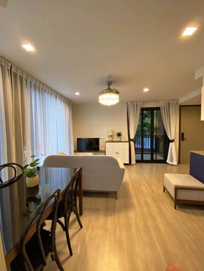 9R0365 The base central condominium 2 bedroom 35,000/month at wichit