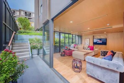 9R0381 The Base Central Condominium one bedroom 21,000/month at wichit